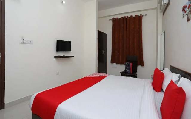 OYO 11553 Hotel Dhola Maru Residency