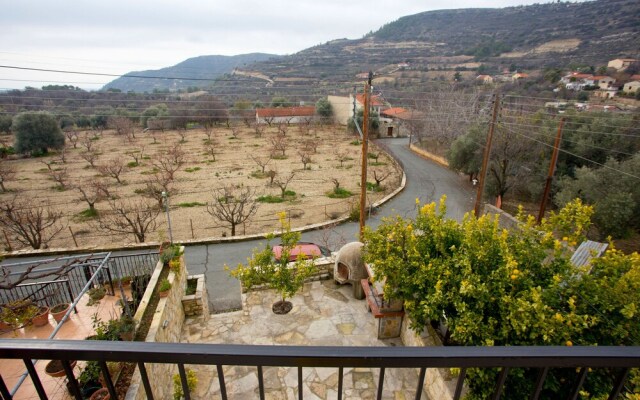 Rodoulas Traditional Village House