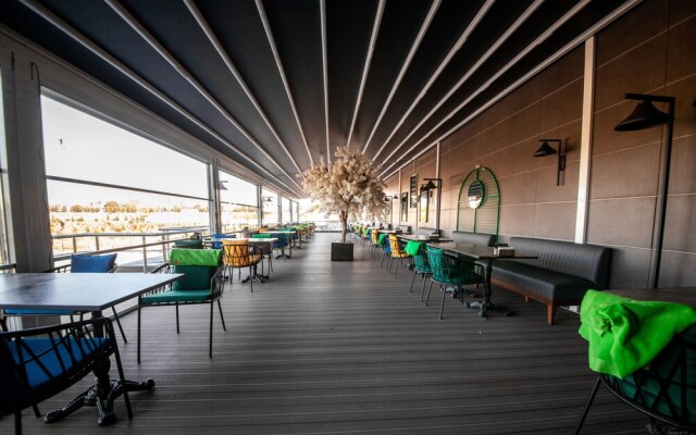 Qayser Hotel Deluxe