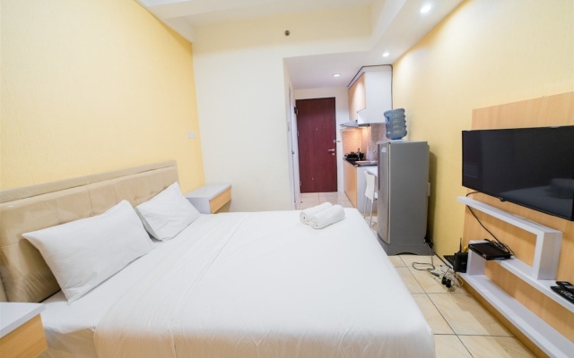 Minimalist Studio Apartment at Tamansari Panoramic Apartment By Travelio – Guest Rooms – Bandung