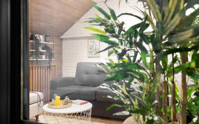 Historical Center 2 by CityLife Suites