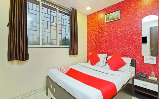 OYO 22468 Hotel Nirsukh Palace