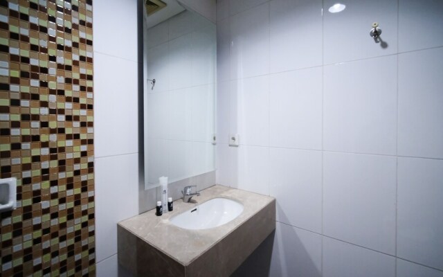 Homey 1Br With Extra Room Apartment At Aryaduta Residence Surabaya