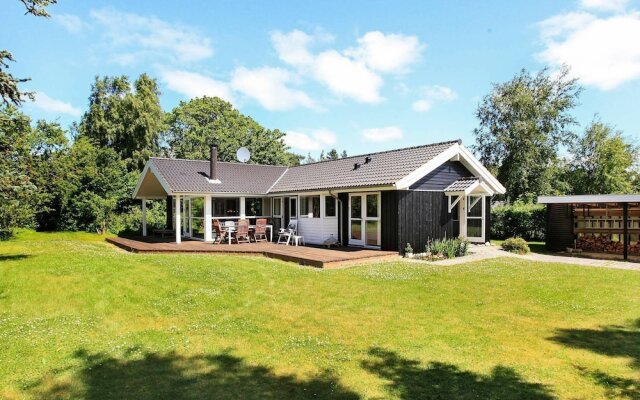 7 Person Holiday Home in Vejby-by Traum