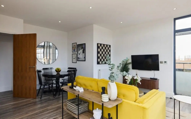 The Harlesden Hideaway - Lovely 2bdr Flat With Balcony