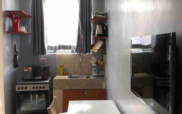 Serenity Studio, Lovely spacious 1-bedroom with ample parking