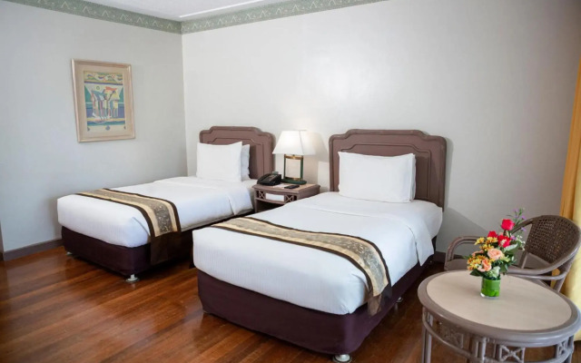 Waterfront Insular Hotel Davao