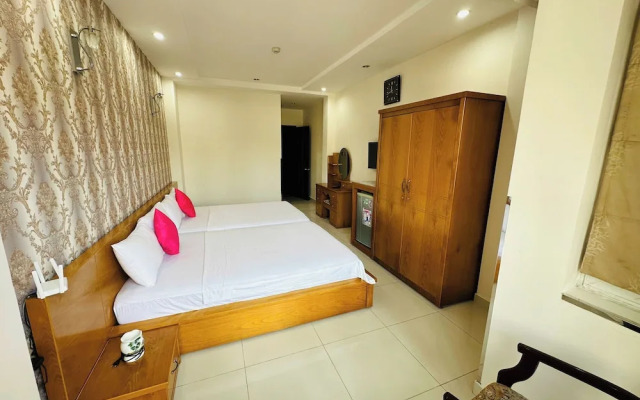 Trang Tien Plaza House-1 min to HK Lake