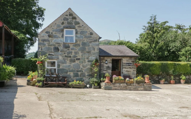 Ysgubor Newydd