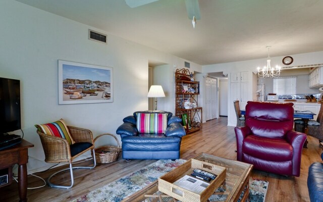 Runaway Bay Resort by BBG