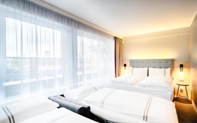 Отель Premier Inn Koeln City Centre