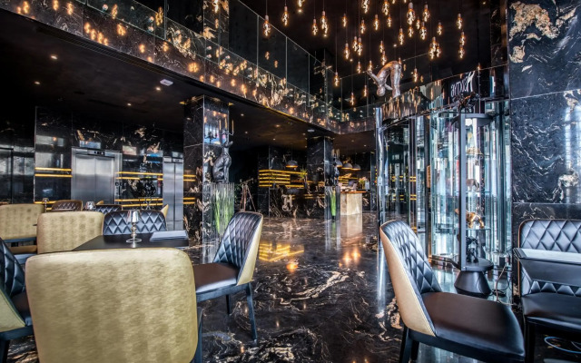 H Hotel