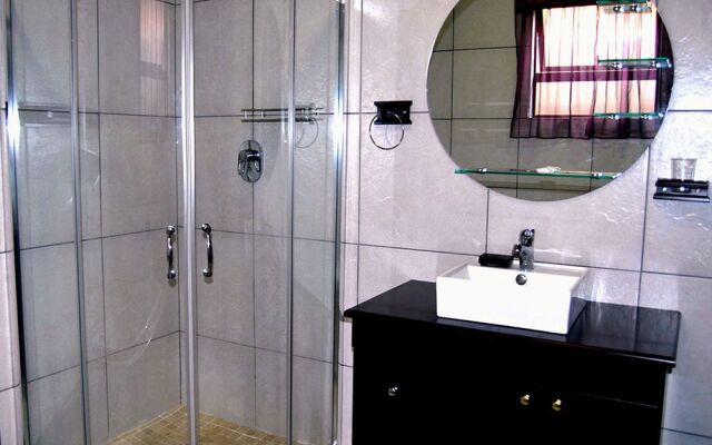 Cape Wine Route Guest House