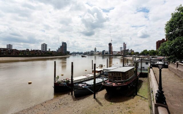 Studio on the Thames