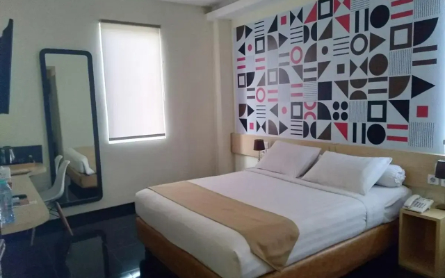 Front One Inn Kediri