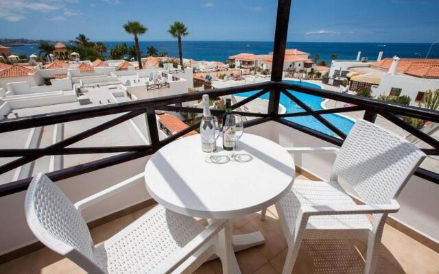 2 Bedroom apartment for 4 people in Tenerife