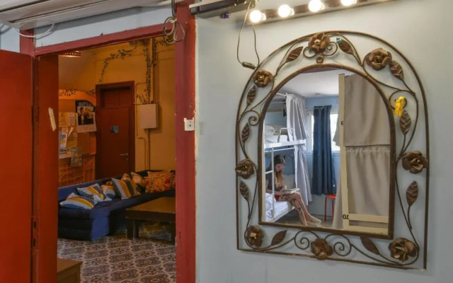 Roger's House Tel Aviv Hostel