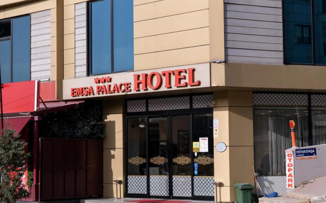 EMSA Palace Hotel