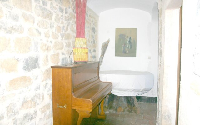 Apartment With 3 Bedrooms in Grospierres, With Wonderful Mountain View