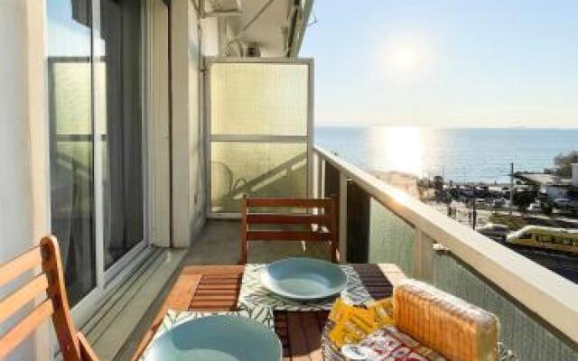 Eolou Sea View 60sqm apt in Paleo Faliro