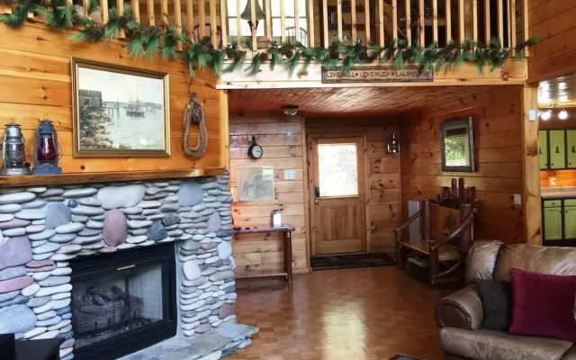 Captain Morley`s Mountain Inn