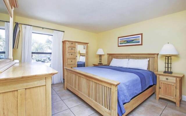 South Seas Beach Villa 2001