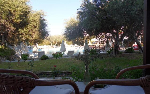 Astron Hotel
