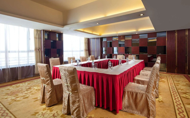 Ramada by Wyndham Liuzhou Luzhai