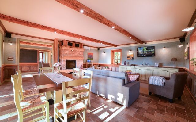 Villa Les With hot tub