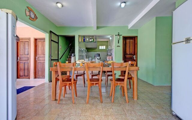 Casa com Piscina no Iguape 50m do Mar