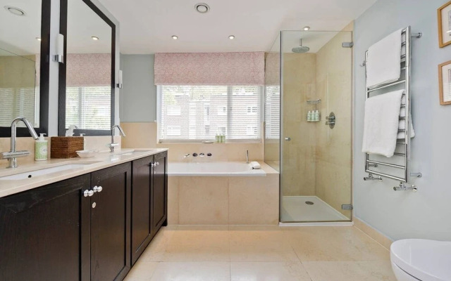 4 Bedroom House, Holland Park