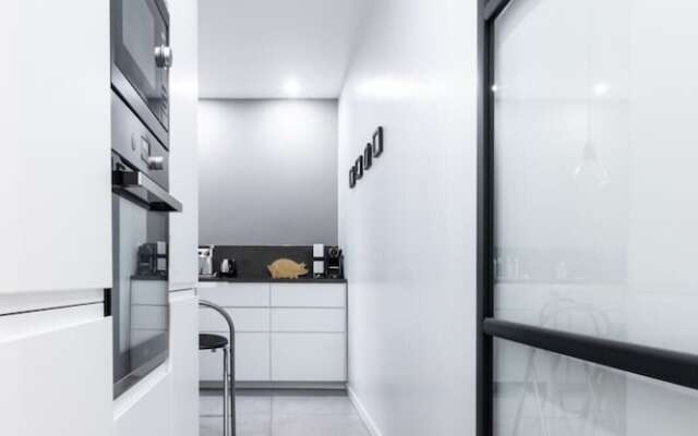 Nice Cozy Apartment on the Slopes of Montmartre