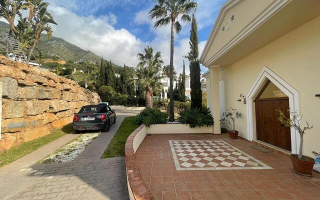 Villa Olga MARBELLA- GOLDEN MILE -Breathtaking SEA VIEW- PRIVATE POOL