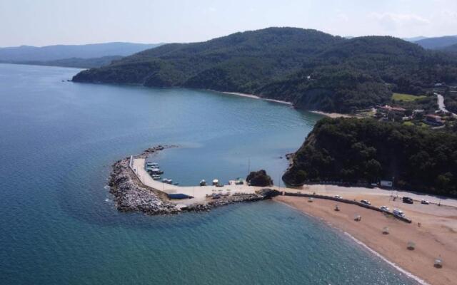 Authentic House Stratoni Chalkidiki Greece 6P Seaview