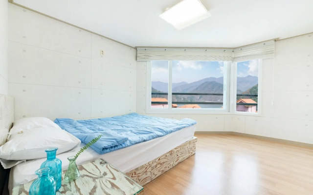 Gapyeong Applerotgi Pension