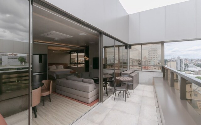 Loft alto padrão com varanda