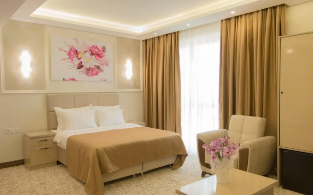 Goldhan Hotel