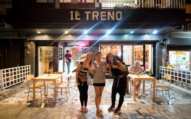 Il Treno Hostel