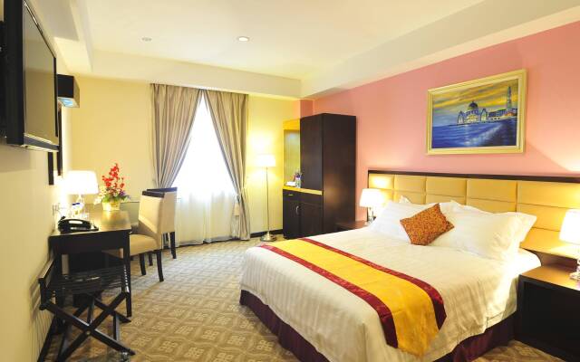 Hallmark Crown Hotel