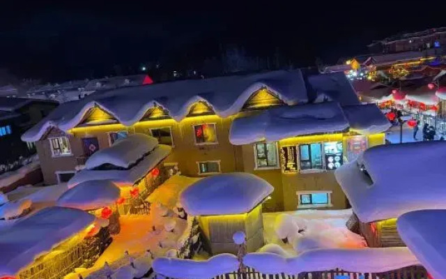 Snow Village Erlanghe Mengliang Inn