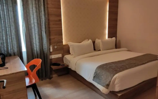 Hotel Adhikrishna Arcade