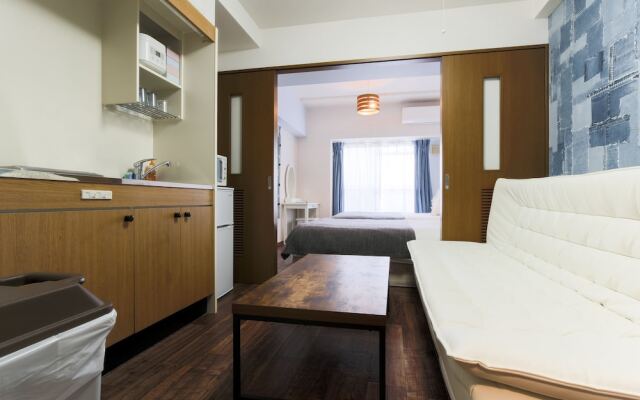 Grand Court Namba 401