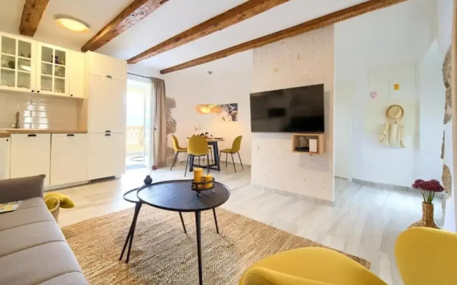 Apartment Dume
