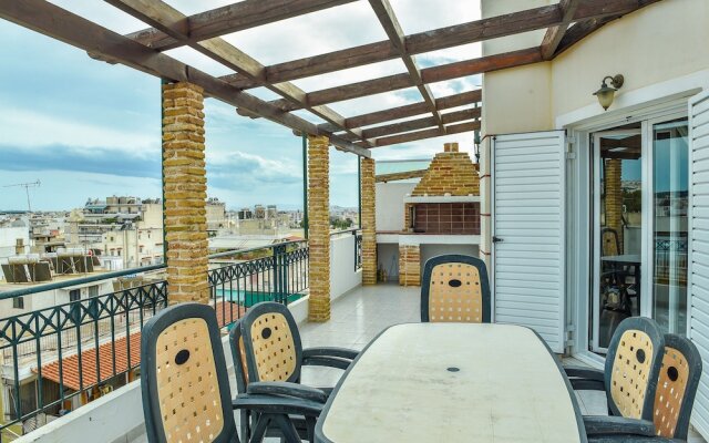 Colorful Apartment with View Acropolis