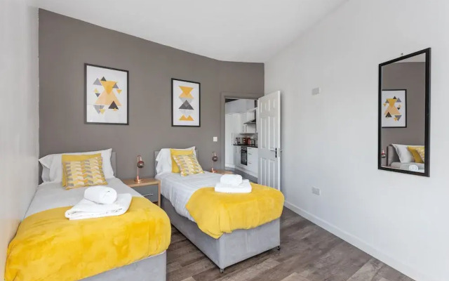 Modern Executive Apartment Peterborough