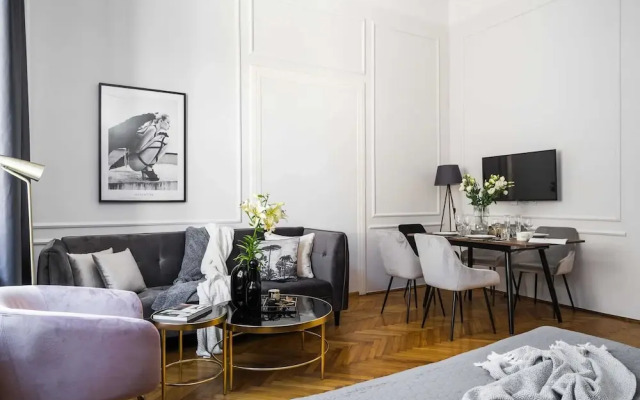 Cracovian Home - LoftAffair