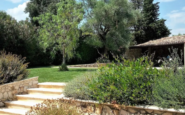 Peaceful Villa in Saint Paul de Vence With Swimming Pool