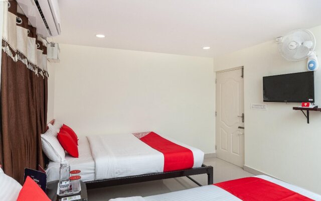 R2 Rooms By OYO Rooms