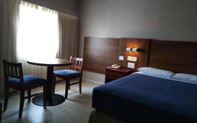 Hotel Tower House Suites