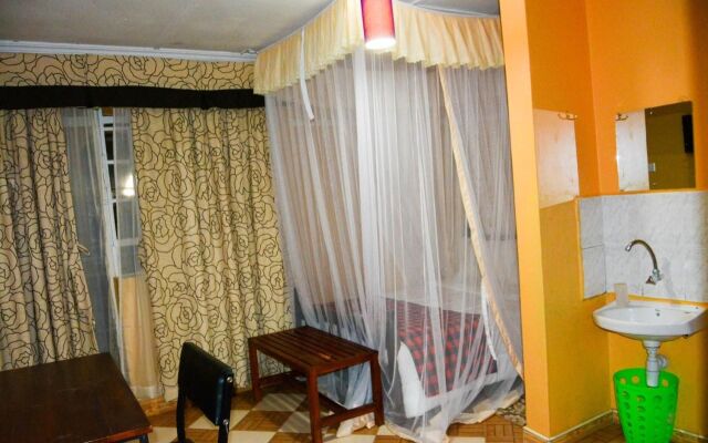 Pine Breeze Getaway Lukenya